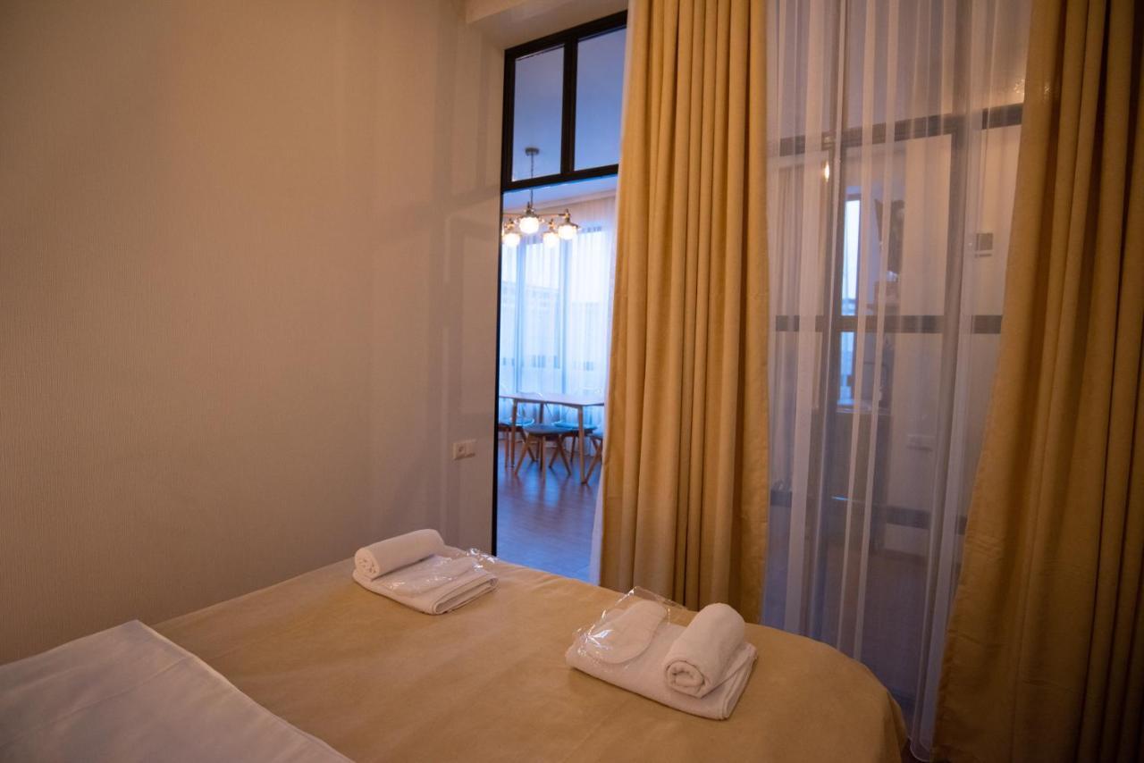 Luxury Apartment In Old Tbilisi With Terrace Exterior photo