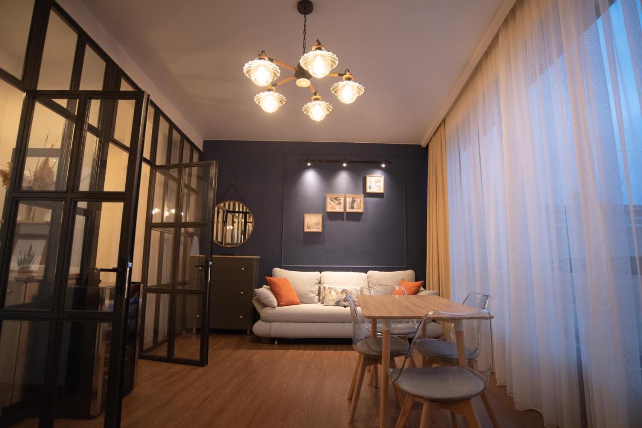 Luxury Apartment In Old Tbilisi With Terrace Exterior photo